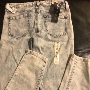 Distressed Skinny Jeans